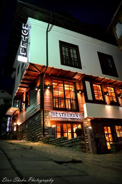 Hotel Prizreni Extérieur photo