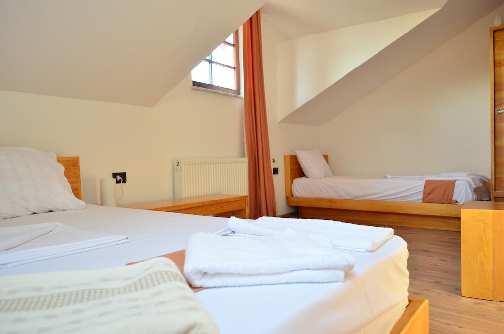 Hotel Prizreni Chambre photo