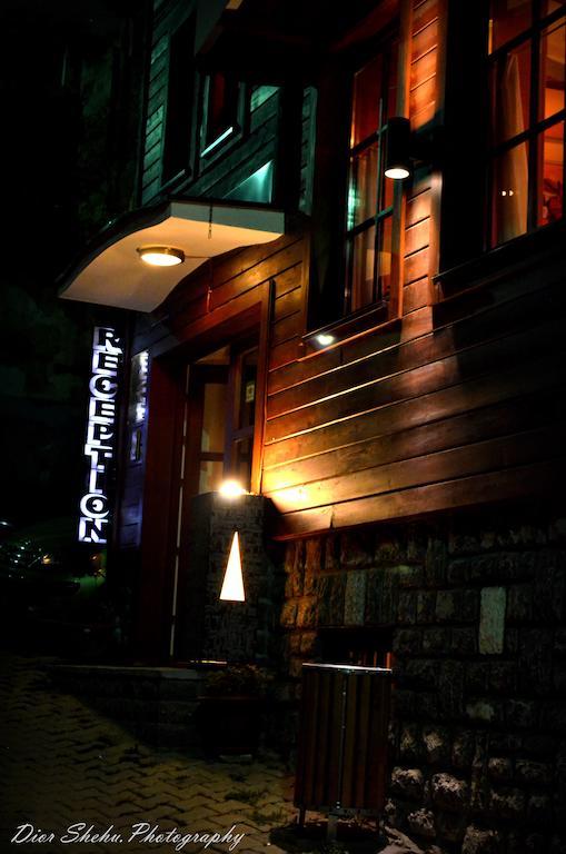 Hotel Prizreni Extérieur photo