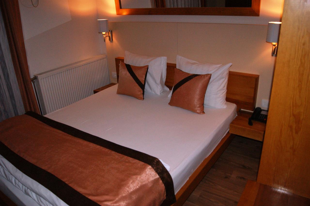 Hotel Prizreni Extérieur photo